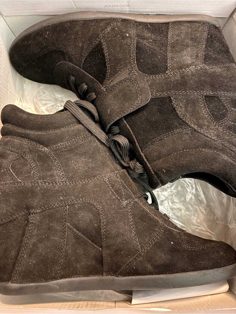 New Women’s Dark black Suede wedge Sneaker -